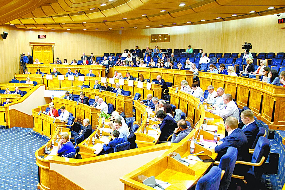Благодаря парламентариям в школах будет усилена профилактическая противопожарная работа