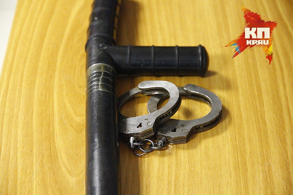 Жительница Красноярска пожаловалась первому встречному на свои беды и лишилась 150 тысяч рублей