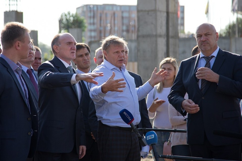 На стройплощадке конгресс-холла «Таганай». gubernator.ru