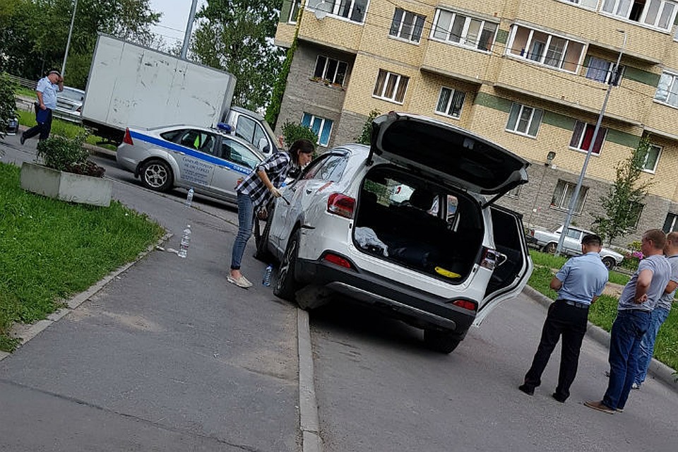 Брошенный автомобиль нашли во дворах Фото: Вероника Михайловна/ДТП и ЧП (Вконтакте)