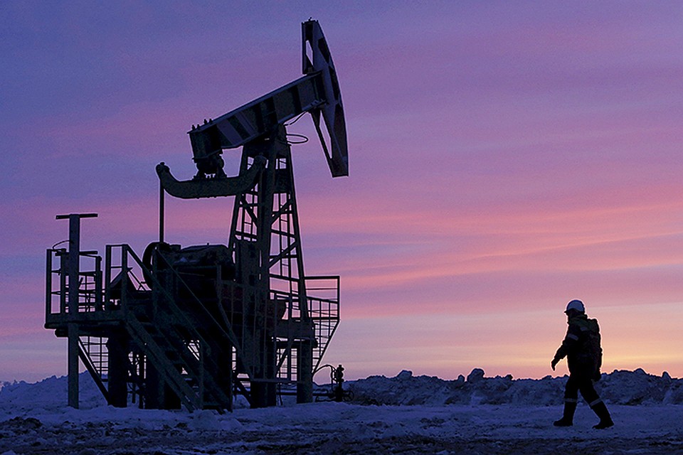 На российскую экономику могут повлиять и цены на нефть, и новые санкции
