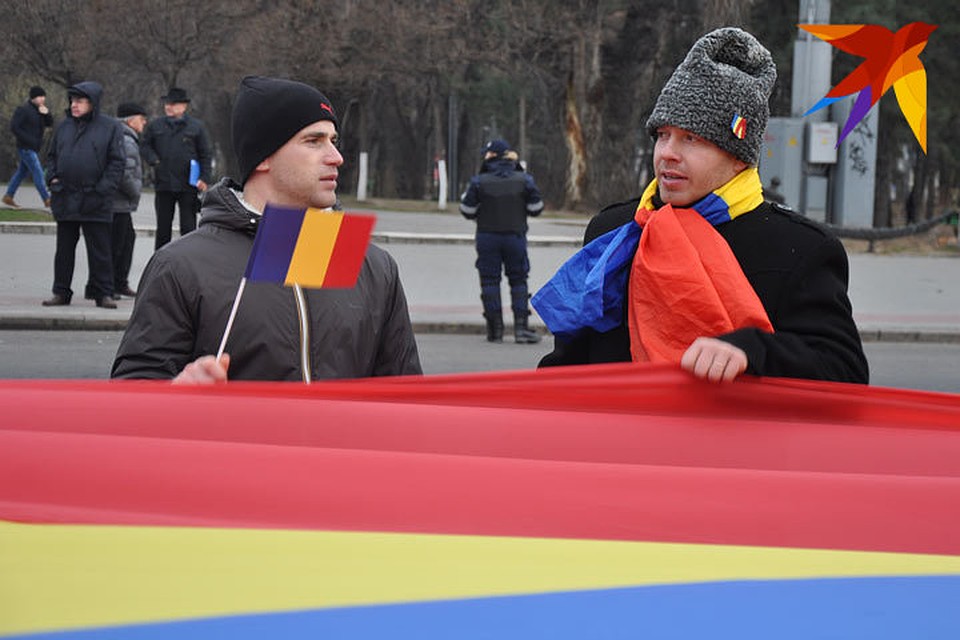 Румынский политолог считает, что в Молдове небольшой процент унионистов: наверное, на площадь выходят все
