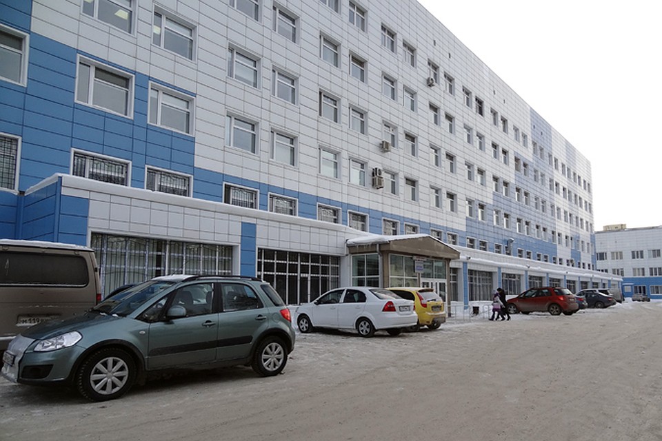 Подросток, упавший с 4-го этажа долгостроя в Тюмени, госпитализирован в травматологию ОКБ№2