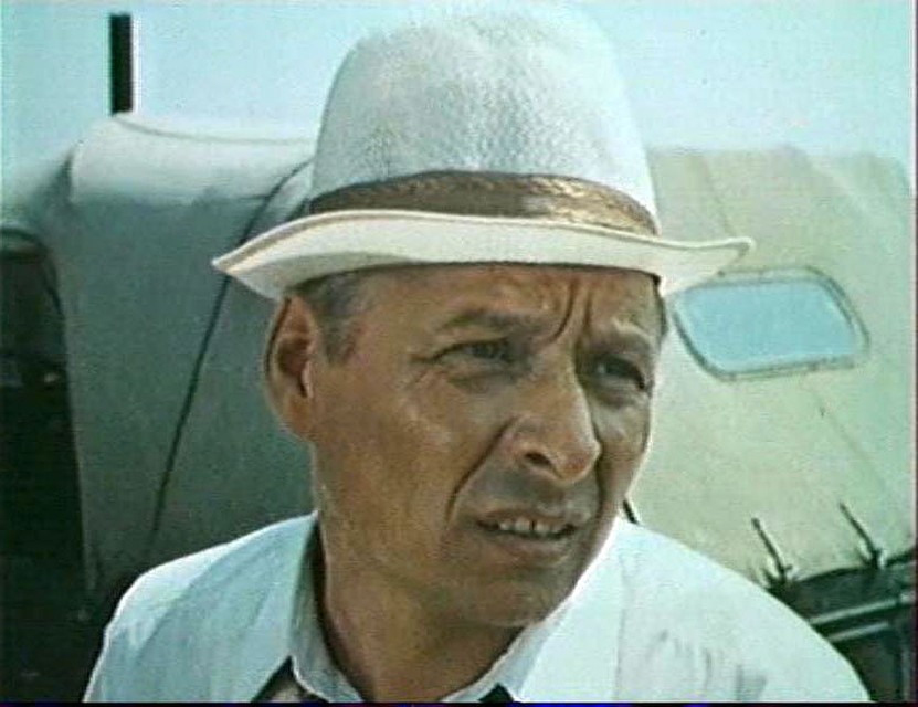 Евгений Важенин в роли председателя колхоза в фильме "Попутчик", 1986 год.