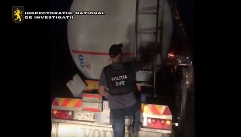 Преступная группировка нанесла ущерб государству на сумм в три миллиона леев (Фото: politia.md)