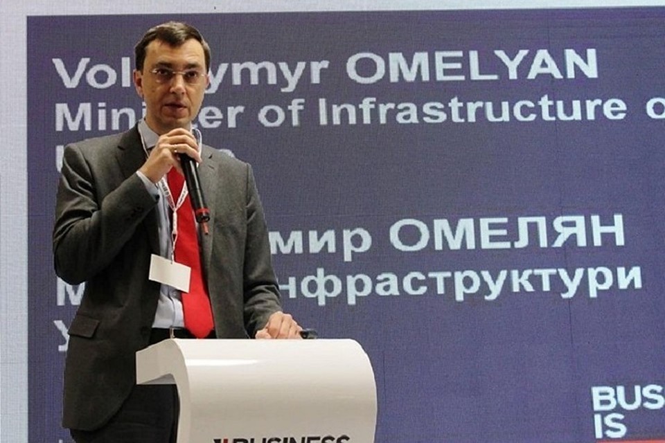Министр инфраструктуры Украины Владимир Омелян. Фото: Владимир Омелян/Facebook