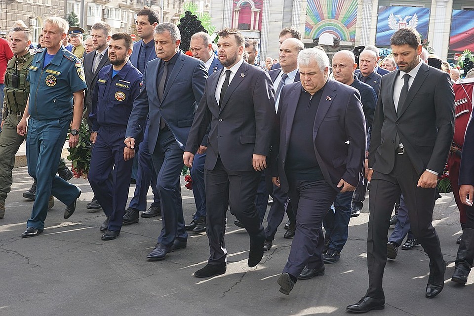 Денис Пушилин простился с Александром Захарченко