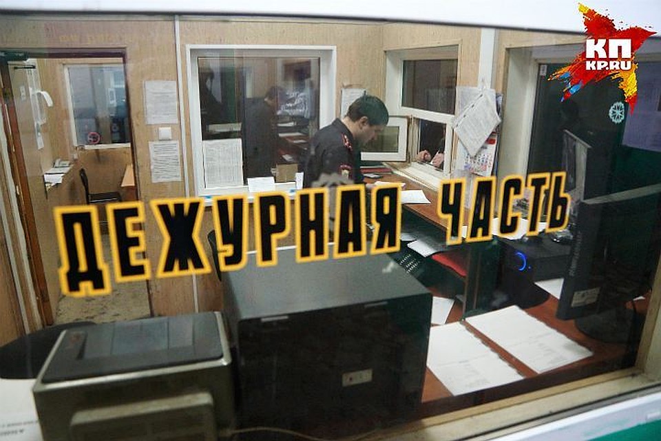 Доверчивые жертвы перевели деньги на услуги "юристов" - 30 и 44 тысячи рублей. Позднее они поняли, что их обманули.
