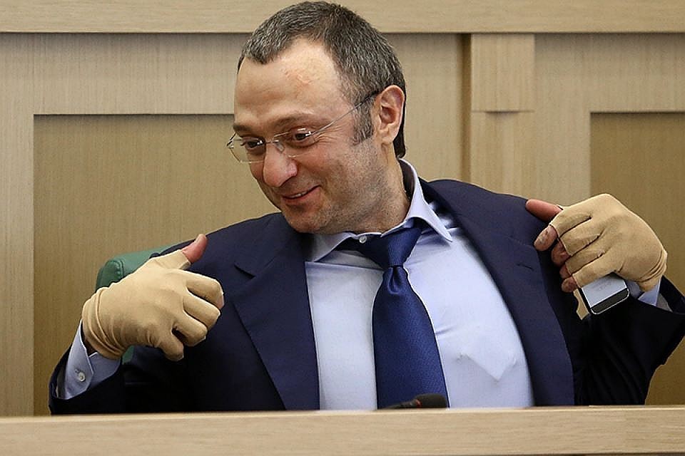 Сулейман Керимов хочет купить "Детский мир"