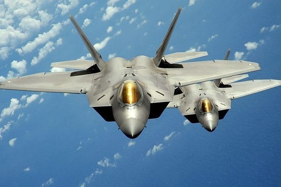 Истребители F-22 ВВС США