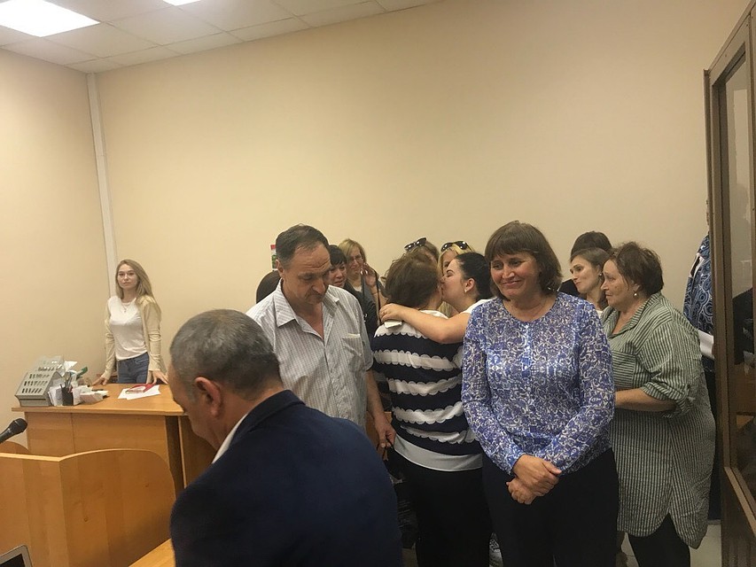 Мера пресечения снимается сразу