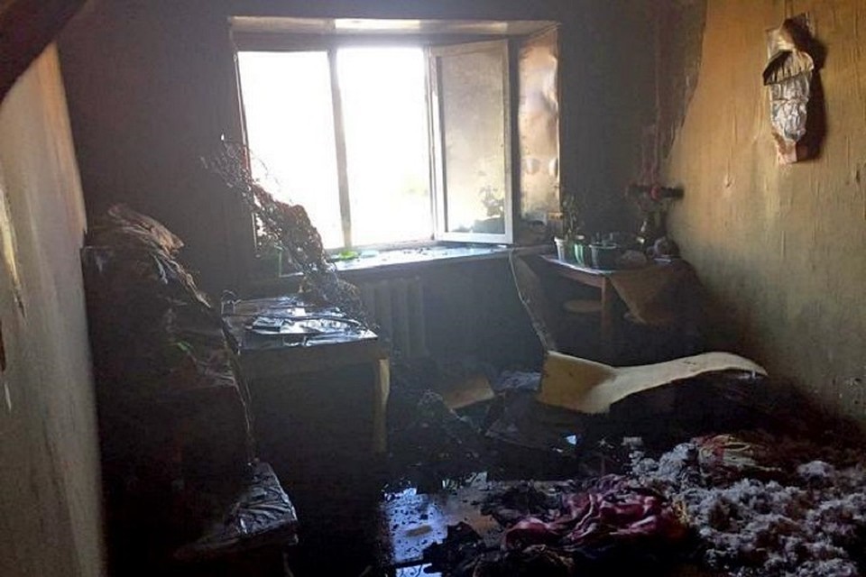 Пожар произошел в квартире на четвертом этаже