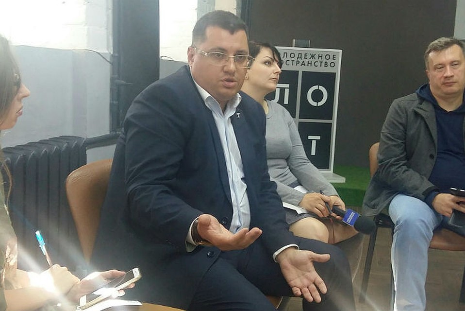 Алексей Аксютенко.