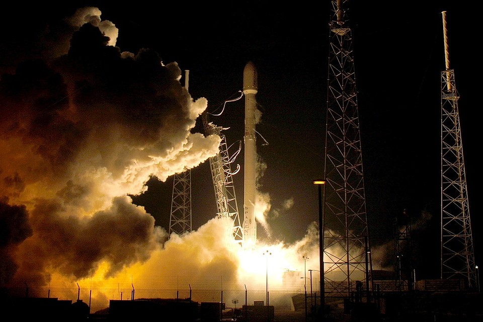 SpaceX определилась, кто будет первым космическим туристом для полета вокруг Луны