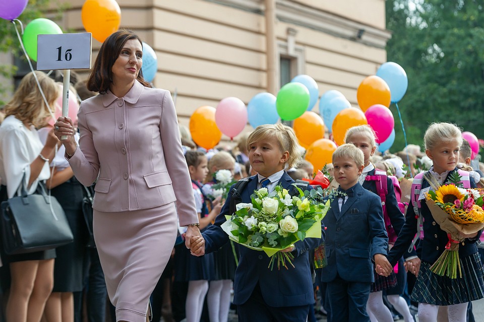 За свой тяжелый труд мурманские учителя заслуживают хорошей премии.