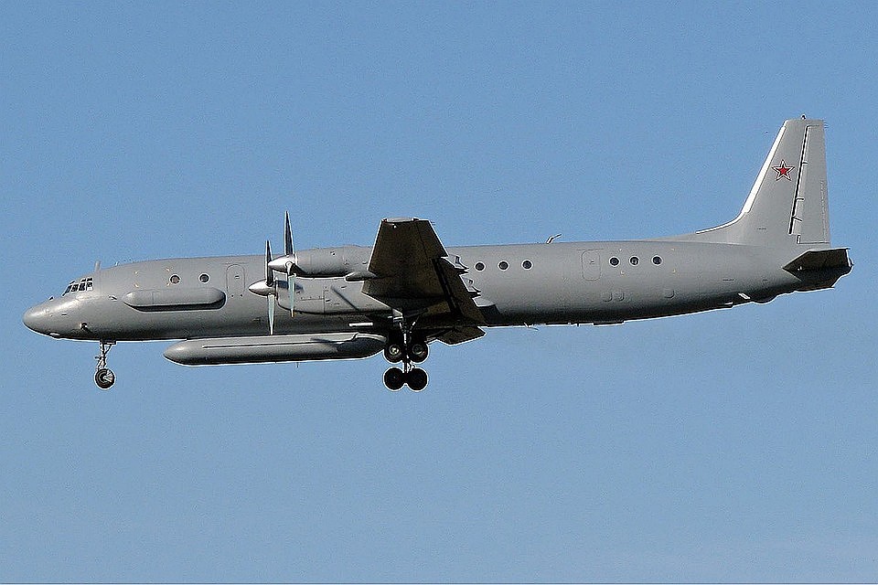 Самолет Ил-20 ВКС России