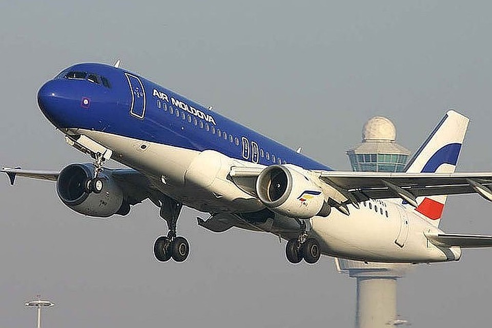 Румынская бюджетная (лоукост) авиакомпания Blue Air может приобрести молдавскую государственную авиакомпанию Air Moldova.