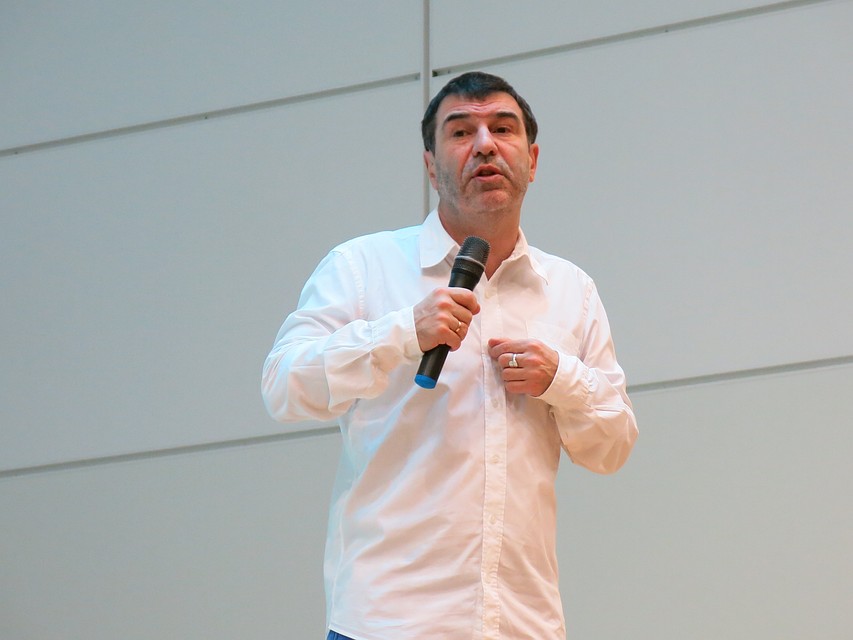 Евгений Гришковец.