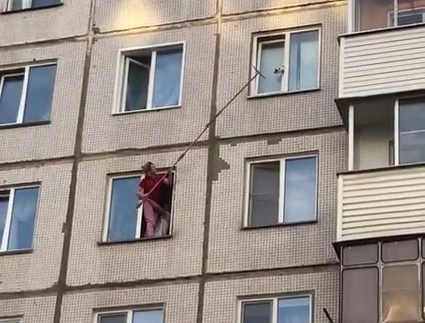 Стоп-кадр из видео паблика @instact54 в Instagram.