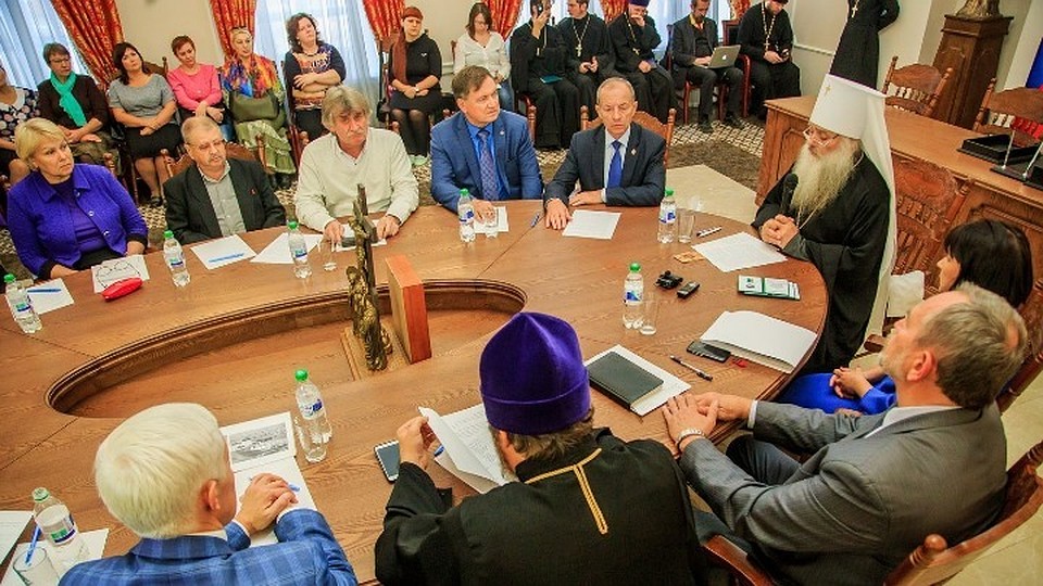 Идею восстановления Петропавловского собора обсудили в Барнауле