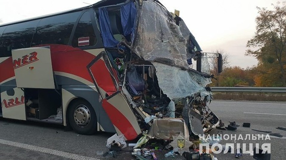 В ДТП погибла звезда КВН Марина Поплавская. Среди пострадавших этой же аварии – белорусский КВНщик команды «ЧП» Евгений Сморигин