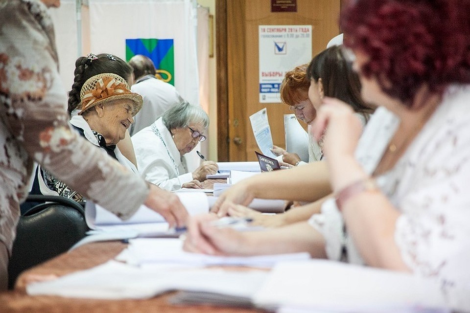 Желающие участвовать в губернаторских выборах могут подать пакет документов до 18 ноября включительно