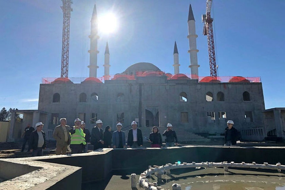 Строительство Соборной мечети в Симферополе. Фото: пресс-служба Руслана Бальбека