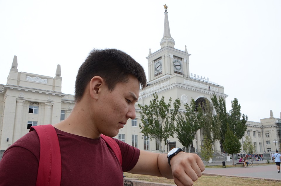 Говорят, через пару месяцев волгоградцы привыкнут к новому графику. Надо перестроиться и потерпеть.