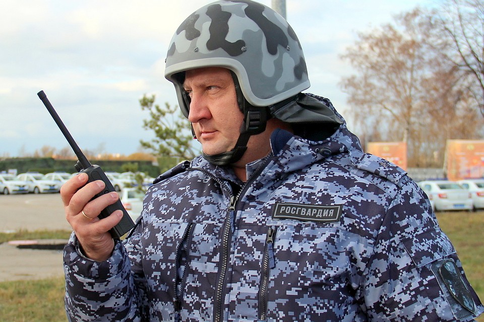 Заместитель комдива роты капитан полиции Николай Зеленчаков в рядах ОВО уже 22 года. Фото: Мария ЖАРИКОВА, пресс-служба Росгвардии