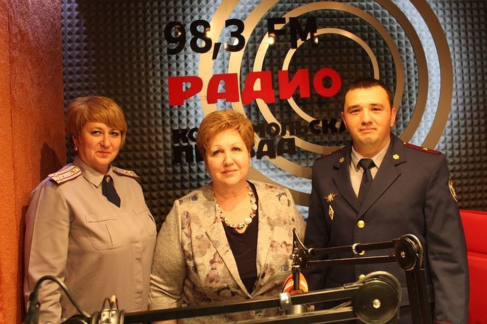 В прямом эфире гости ответили на вопросы о работе Общественного совета.