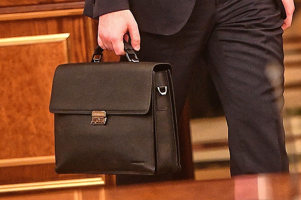 Чиновник больше месяца отвечал на обращение горожан
