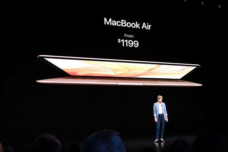 Apple представила новое поколение MacBook Air и IPad Pro
