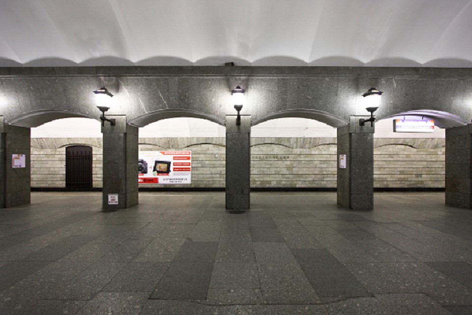 В Петербургском метро объяснили, почему «Достоевская» закрывается раньше остальных. Фото: Пресс-служба Петербургского метрополитена