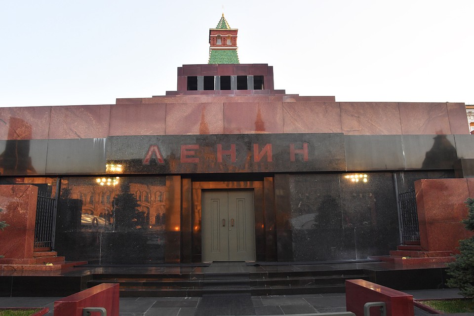 Причиной запрета станет проведение праздничных мероприятий.
