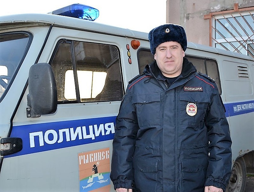 Участковый Покровского сельского поселения Михаил Долгодров.