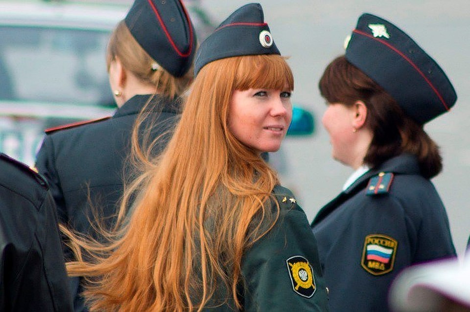 Среди стражей порядка очень много красавиц. Предлагаем вам убедиться в этом самим