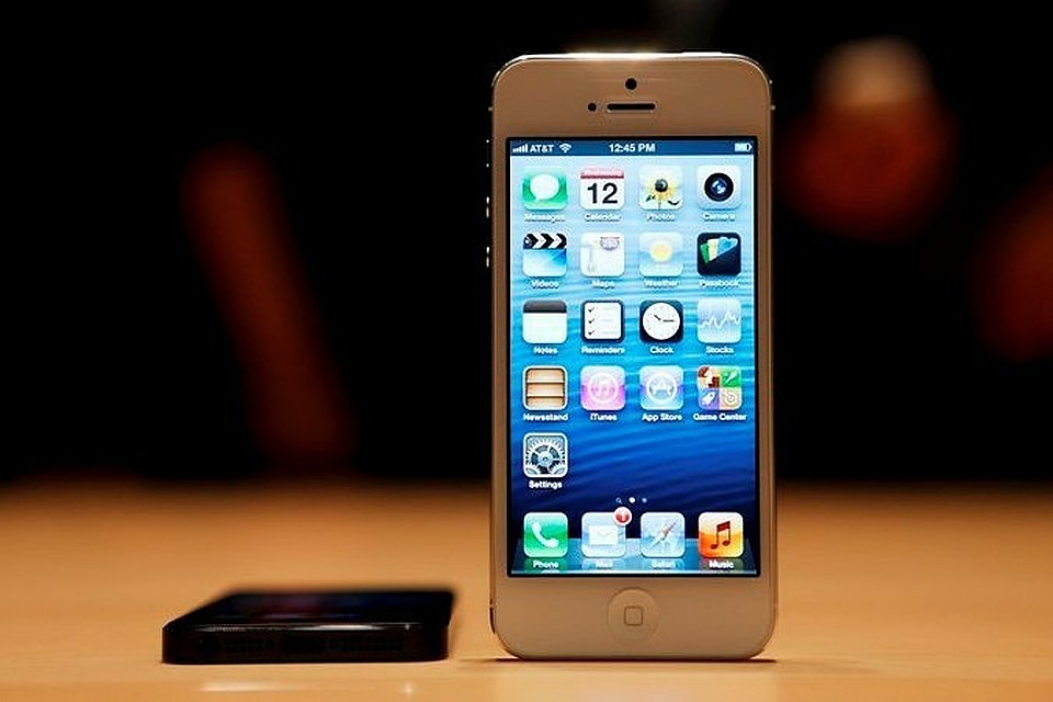 iPhone 5 назван устаревшим продуктом.