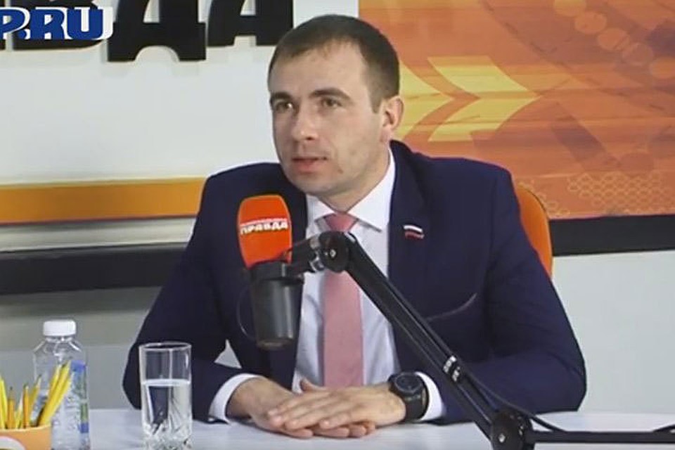 «Не только о политике»: интервью с депутатом Виталием Перетолчиным