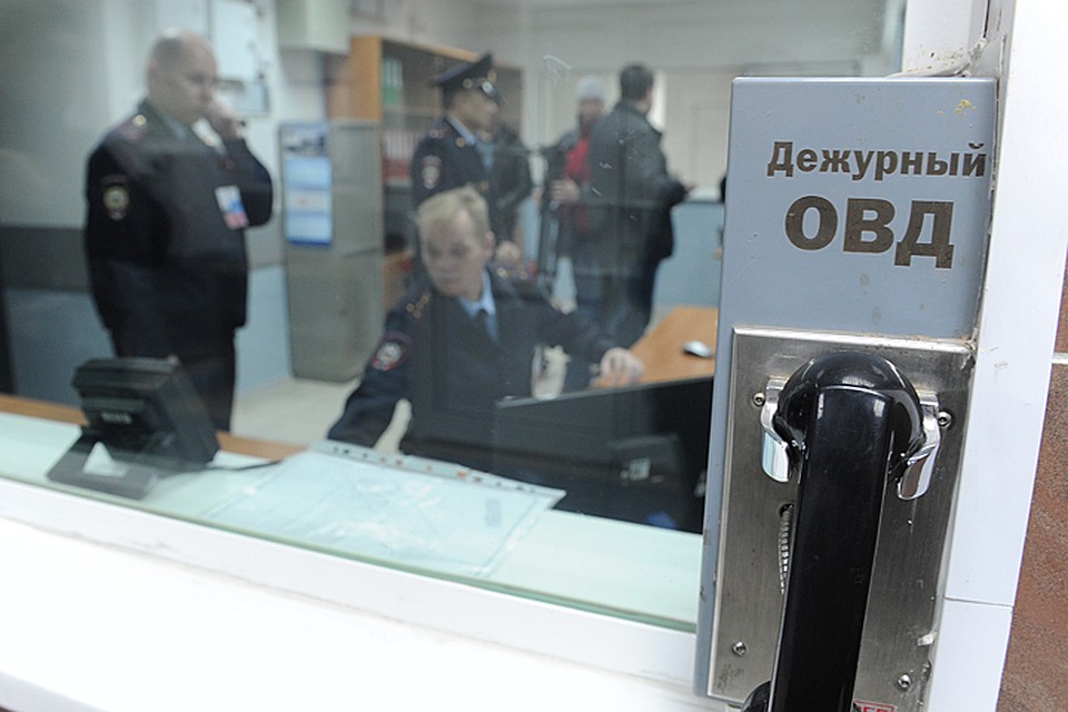 В Москве и Подмосковье объявлен план «Перехват». Однако по горячим следам задержать предполагаемого убийцу не удалось