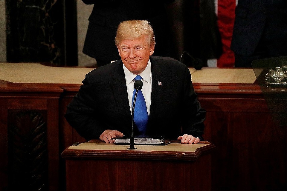 Предвыборный ролик Дональда Трампа о "караване мигрантов" оказался заблокирован соцсетями и СМИ