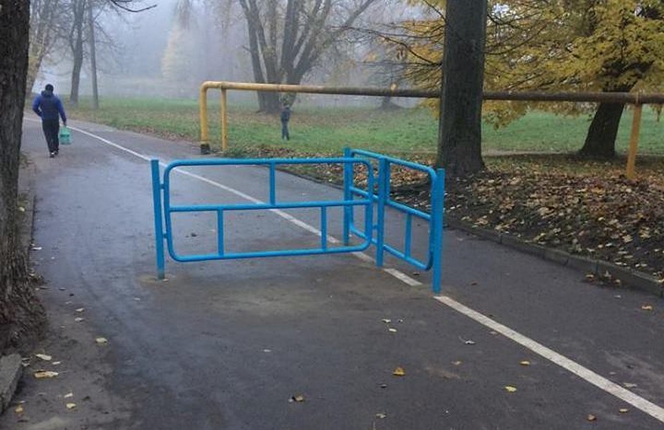 Новые ограждения на велодорожке в Советске