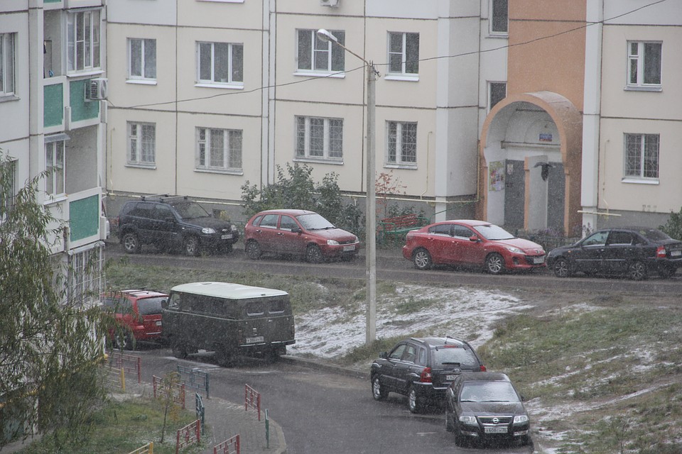 Вероятно, что первый снег еще в воздухе будет таять