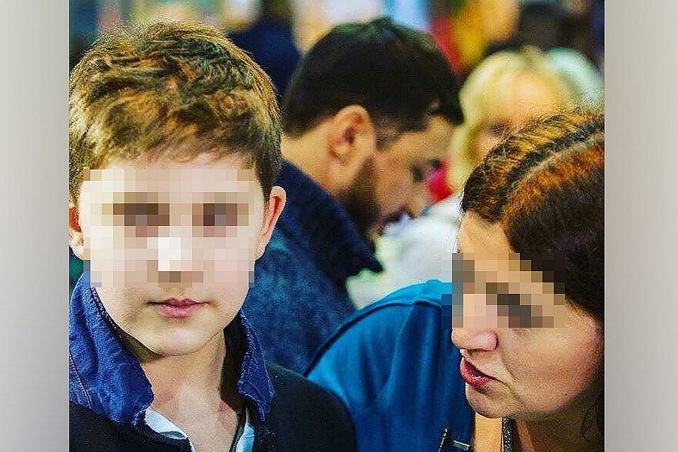 12 ноября 14-летний мальчик вернулся с занятий с подбитым глазом и рваной раной нижнего века