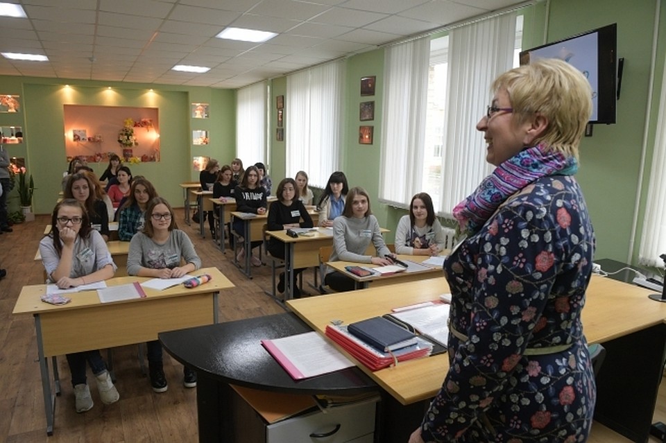Хабаровские старшеклассники массово готовятся к итоговому сочинению