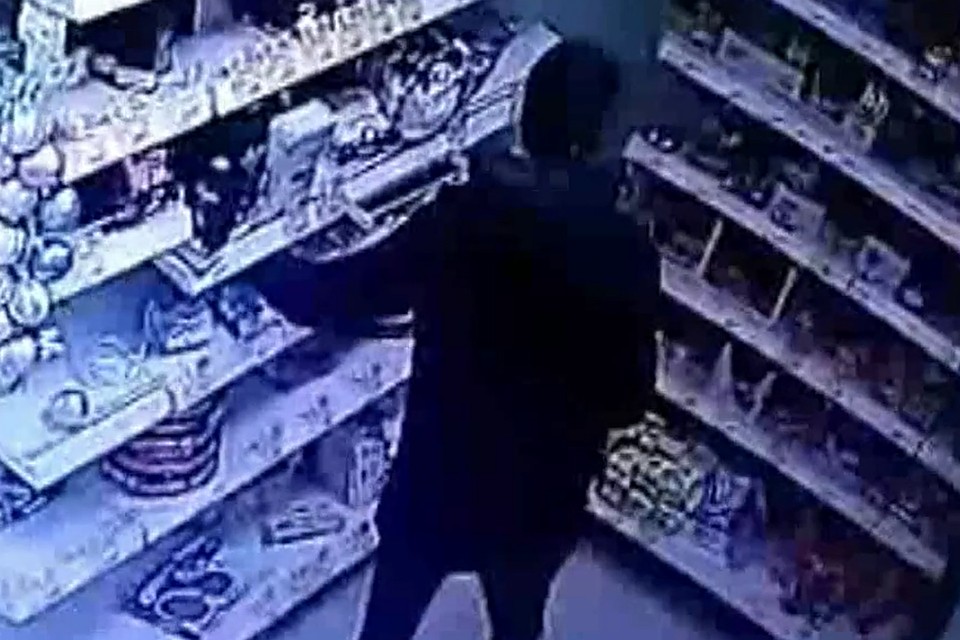 Полиция просит у кировчан помощи в поисках злоумышленника. Фото: пресс-служба УМВД России по Кировской области