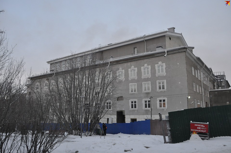 Родное здание драмтеатра сейчас находится на реконструкции. А владелец "Атлантики" хочет поднять стоимость аренды.