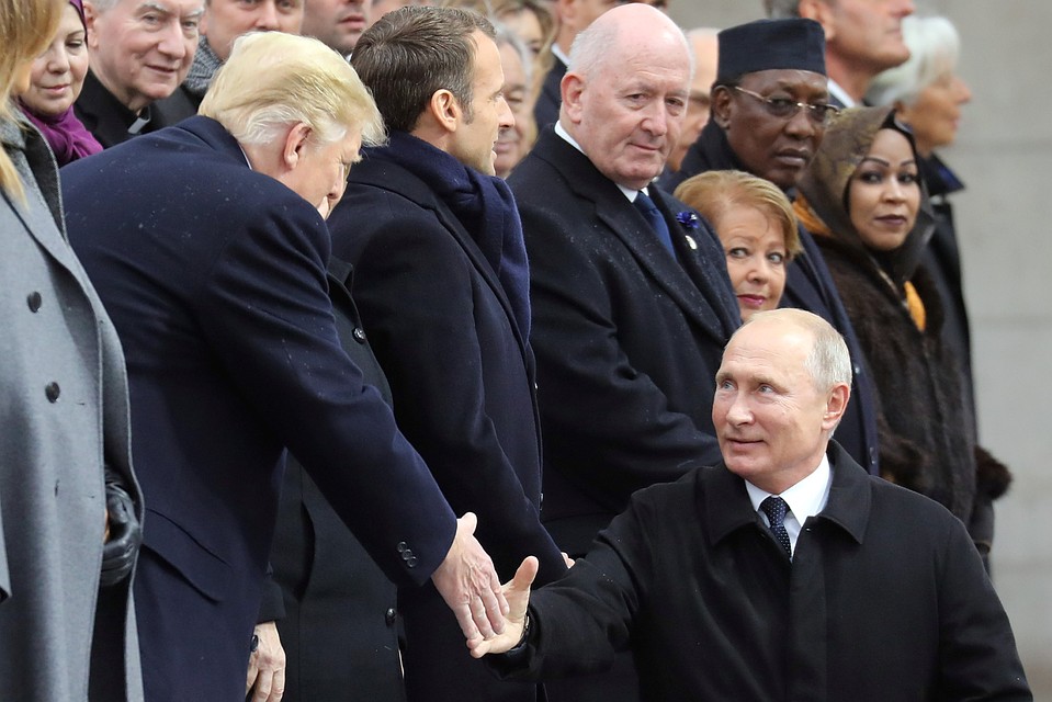 Стали известны темы переговоров Путина и Трампа