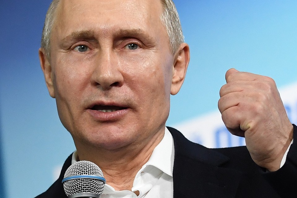 Путин распорядился пресечь хищение нефти и газа в Дагестане