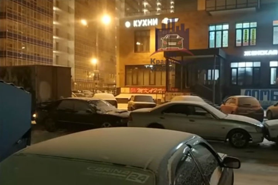 На Карамзина водитель ГАЗели устроил ДТП-паровозик из 5 машин. Фото, видео: ЧП - Красноярск.