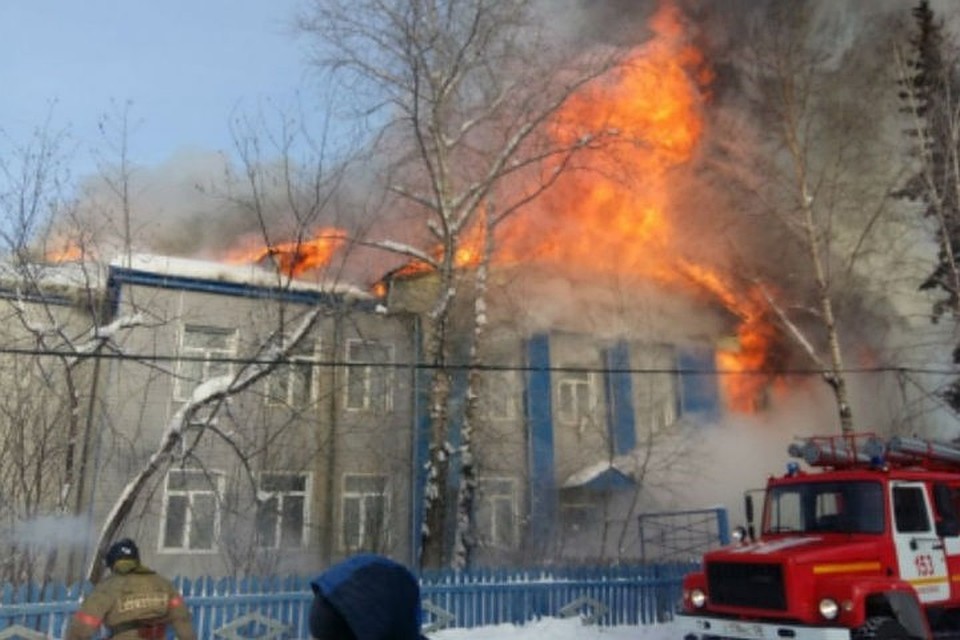 Прокуратура проводит проверку пожаров в сельских школах Иркутской области. Фото: пресс-служба ГУ МЧС по Иркутской области.
